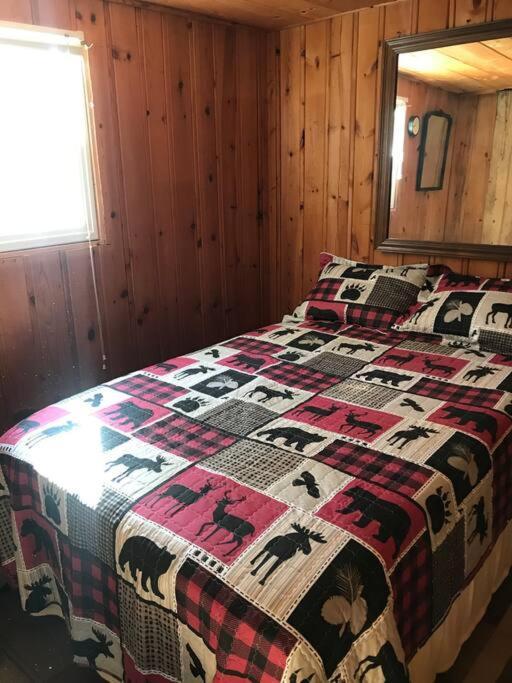 Royce'S Outpost Rustic Cabin Nearby Trails Mio Экстерьер фото